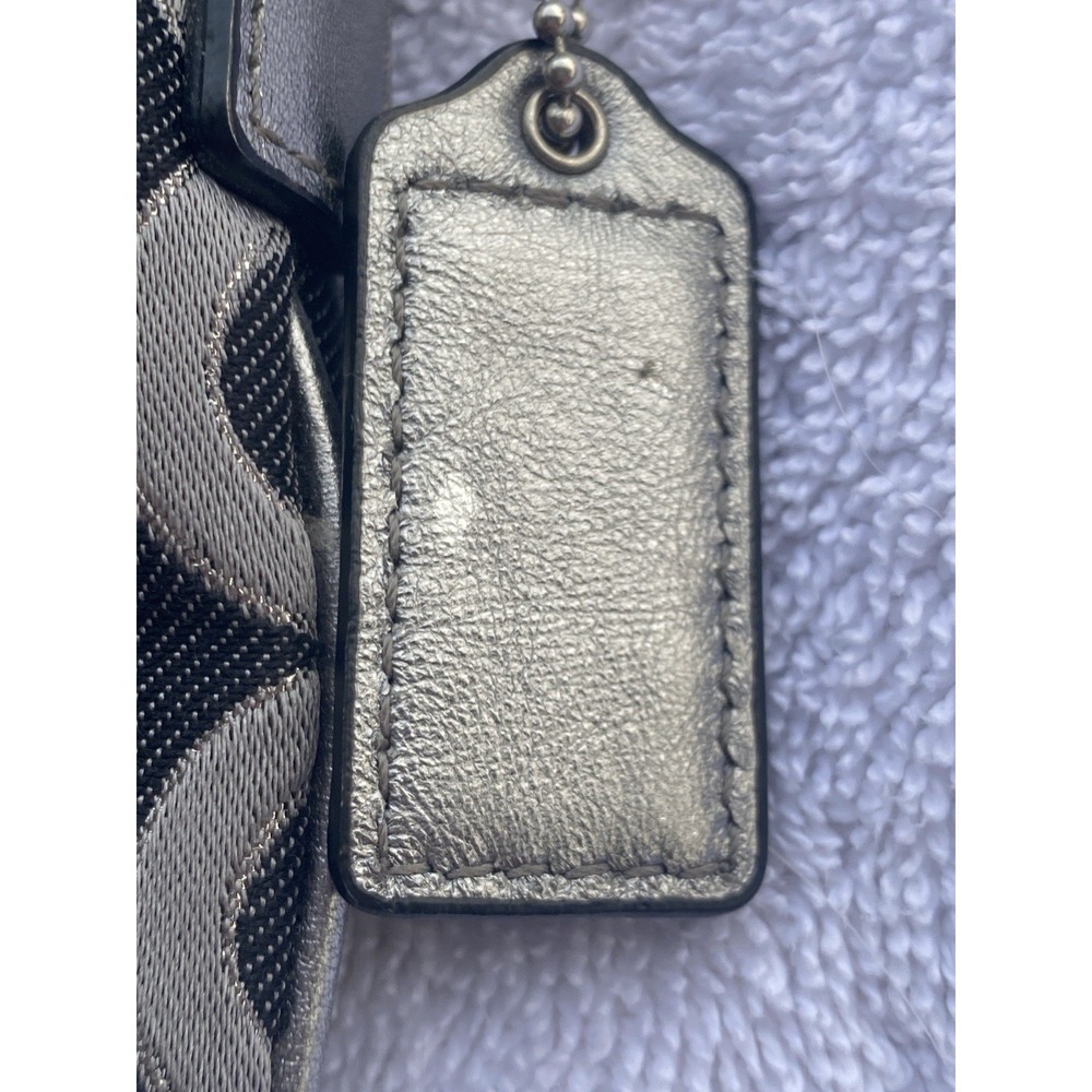Coach Julia Black & Silver OP Art Signature & Leather Crossbody Swingpack Purse - Picture 10 of 10